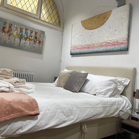 Unique And Antique Apartment ฟลอเรนซ์ ภายนอก รูปภาพ
