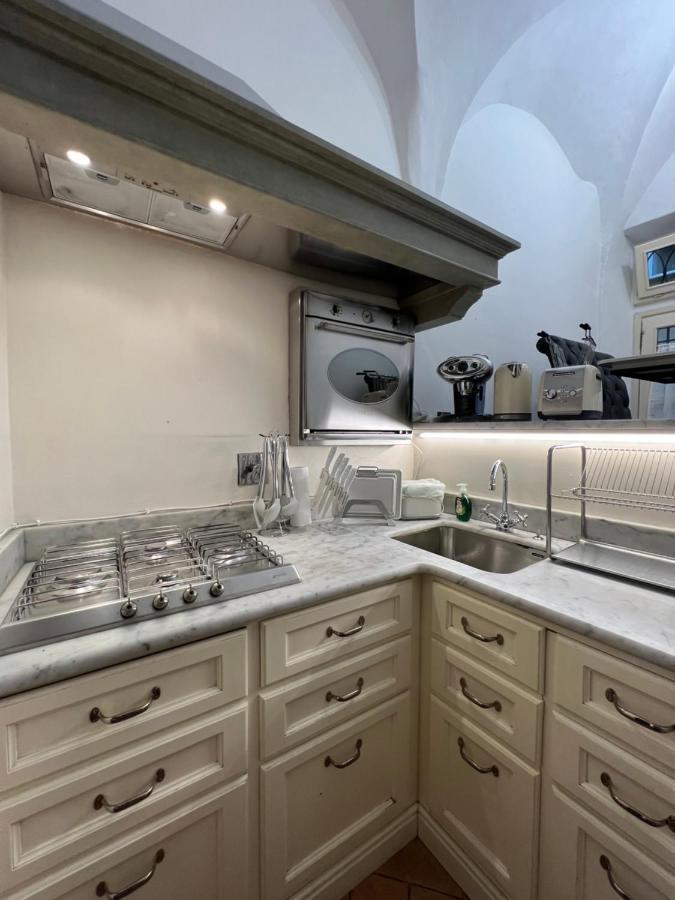 Unique And Antique Apartment ฟลอเรนซ์ ภายนอก รูปภาพ